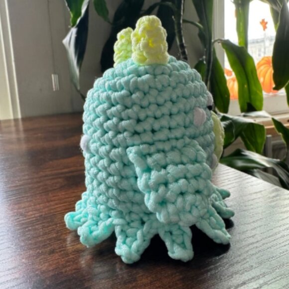 *Glow in the Dark* Woobles Bepi the Mercurian Crochet Alien (Pre-Made Plushie) - Picture 5 of 7